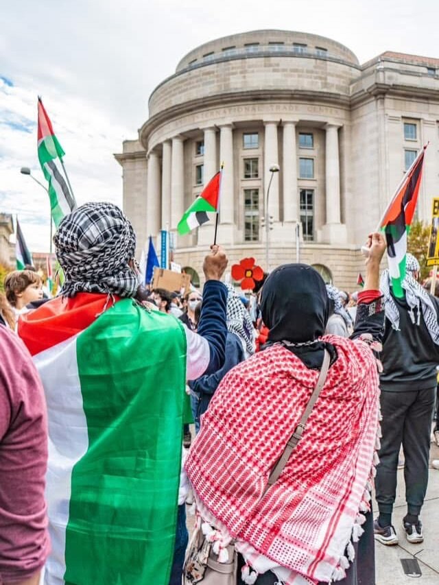 支持巴勒斯坦游行从美国巴尔的摩伊斯兰协会前出发 + 图片