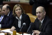 Human Rights Groups urge Canada to arrest Olmert, Livni over Gaza war crimes