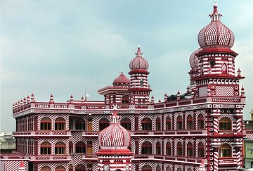 科伦坡红清真寺：斯里兰卡穆斯林的历史象征