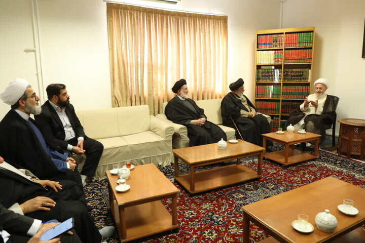 Photos: Custodians of Iran’s Holy Shrines meet with Qom’s Grand Religious Authorities