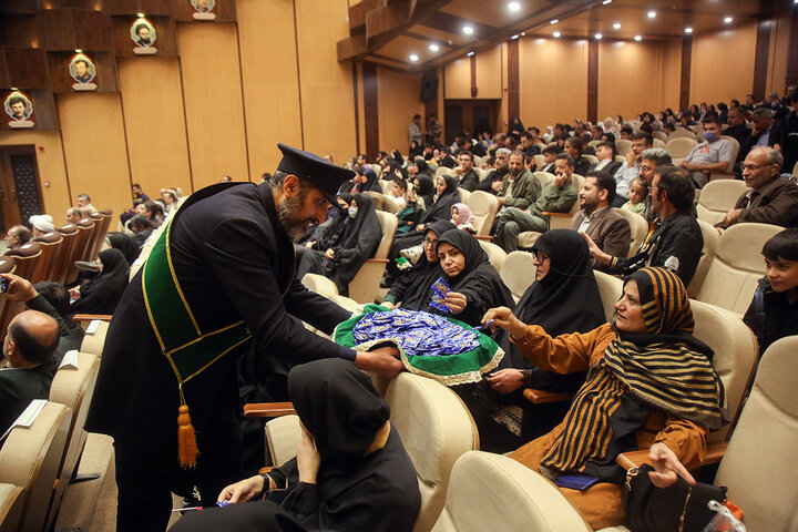 Photos: Honoring people with disabilities in Qom with presence of servants of Hazrat Fatima Masoumeh’s Shrine