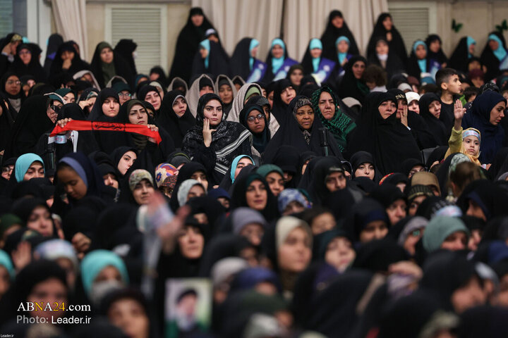 Rapora Wenêyan Bi hezaran jin û keç bi Rêberê Giran qîmete Şoreşê re hatin  civiyan