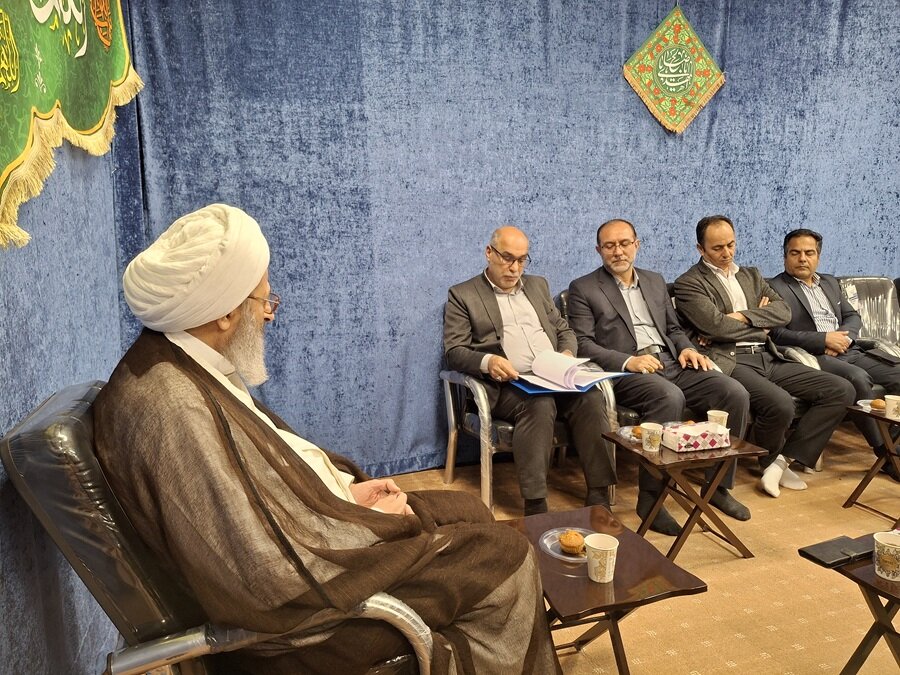 تأکید آیتالله فقیهی بر سه گانه ضرورت رعایت حقالناس در مالیات، شفافیت مالی مسئولان، حرمت فرار مالیاتی