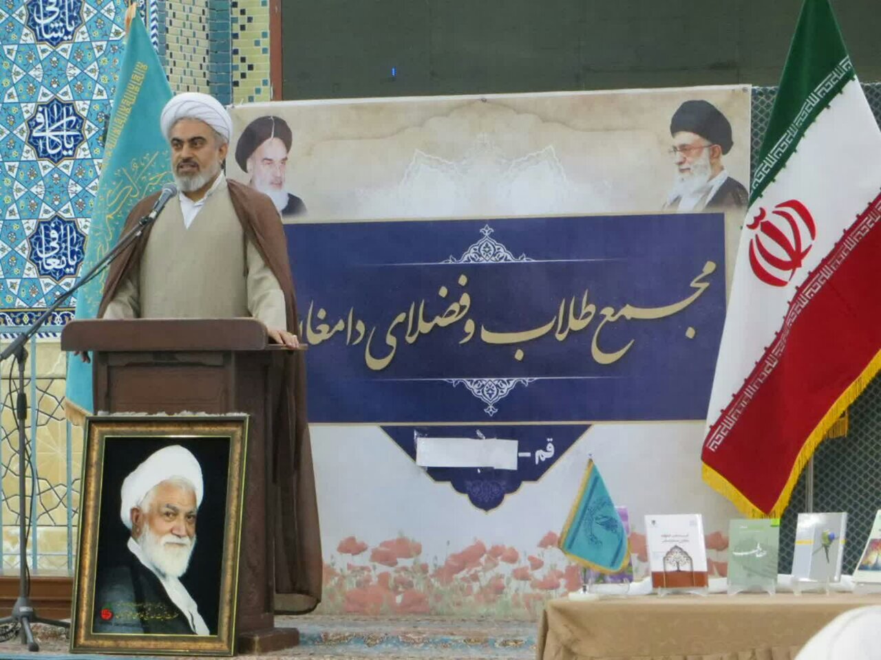 برگزاری گردهمایی بزرگ خانوادگی طلاب و فضلای دامغان در قم + تصاویر