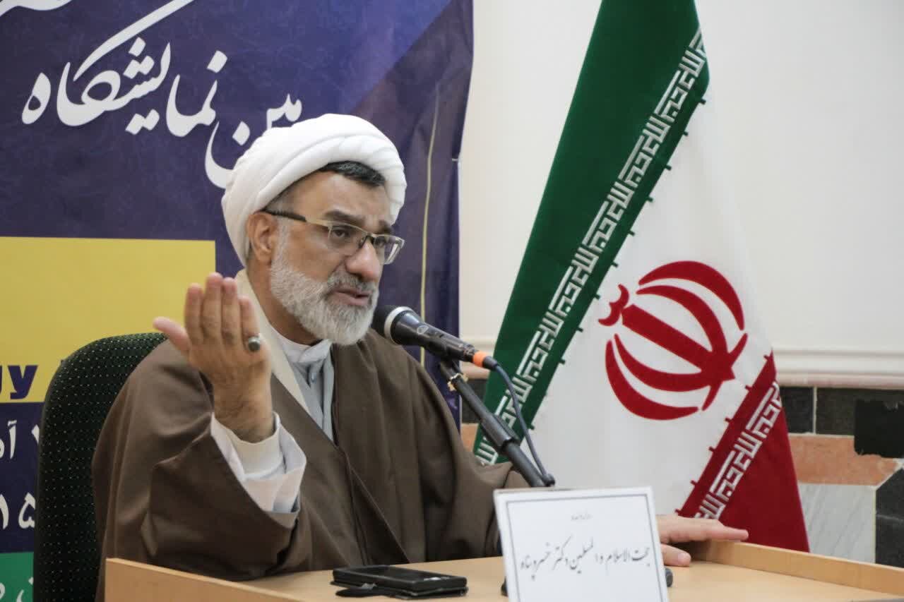 گزارشی از نشست‌های علمی در حاشیه چهارمین نمایشگاه تخصصی کتاب فقه و کلام معاصر + عکس