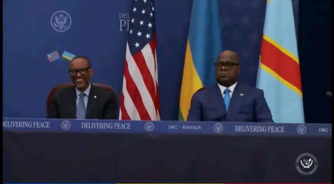 Kusainiwa kwa Mkataba wa Amani kati ya Jamhuri ya Kidemokrasia ya Congo (DRC) na Rwanda | Pichani ni Rais wa Congo na Rais wa Rwanda - Nyuzo za Furaha