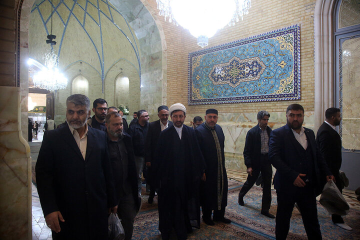 تقرير مصور/ وفد من أهل السنة جاء من جوجيا يزور حرم السيدة فاطمة (ع) في قم