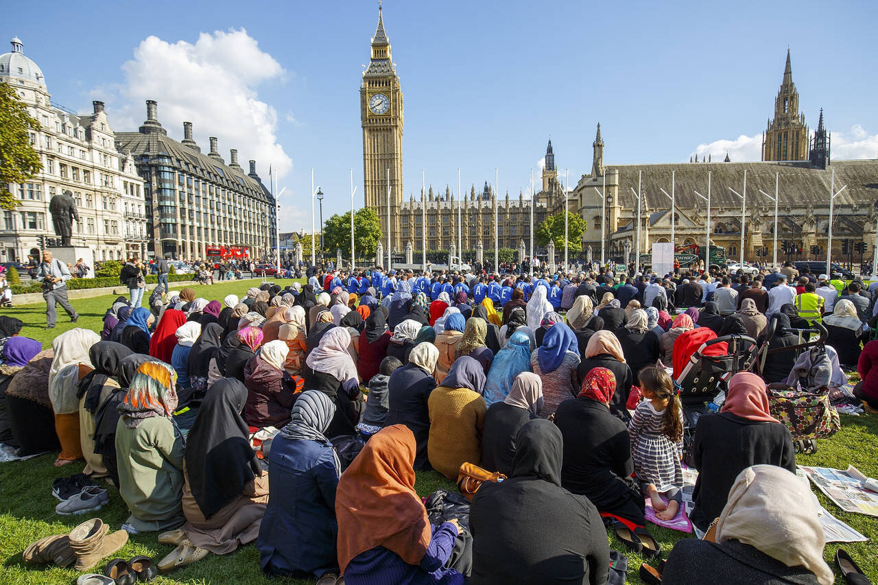 Study: Global conflicts, especially Gaza, driving Britons to convert to Islam