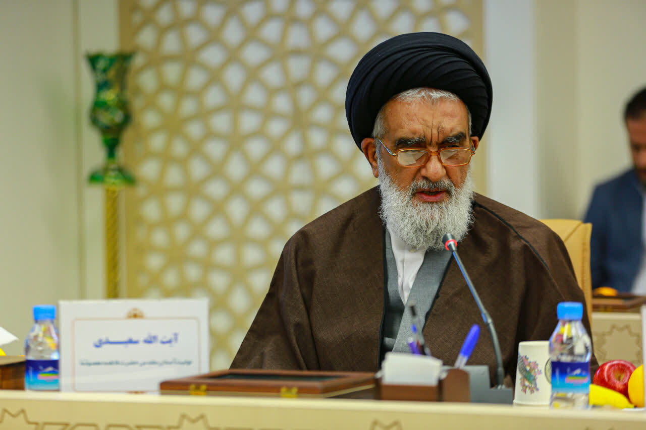 Custodian of Hazrat Masoumeh Shrine: Holy sites must take clear, logical positions on Islamic World events