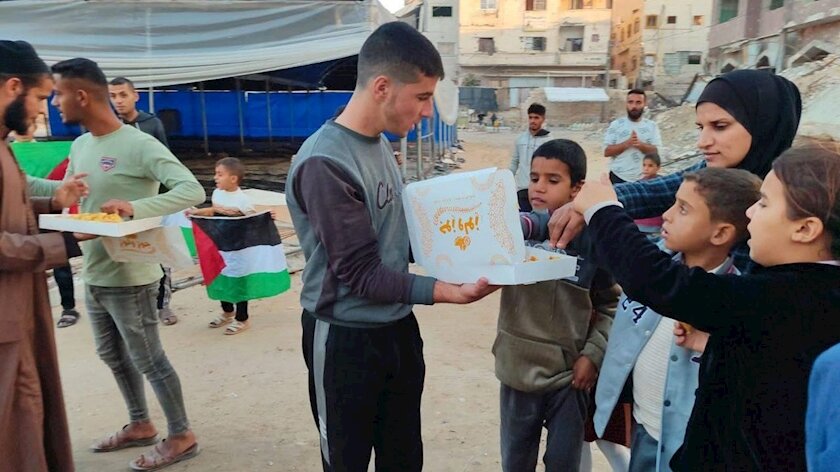 Residents in Gaza, Lebanon’s Ain al-Hilweh celebrate Elimination of Yaser Abu Shabab