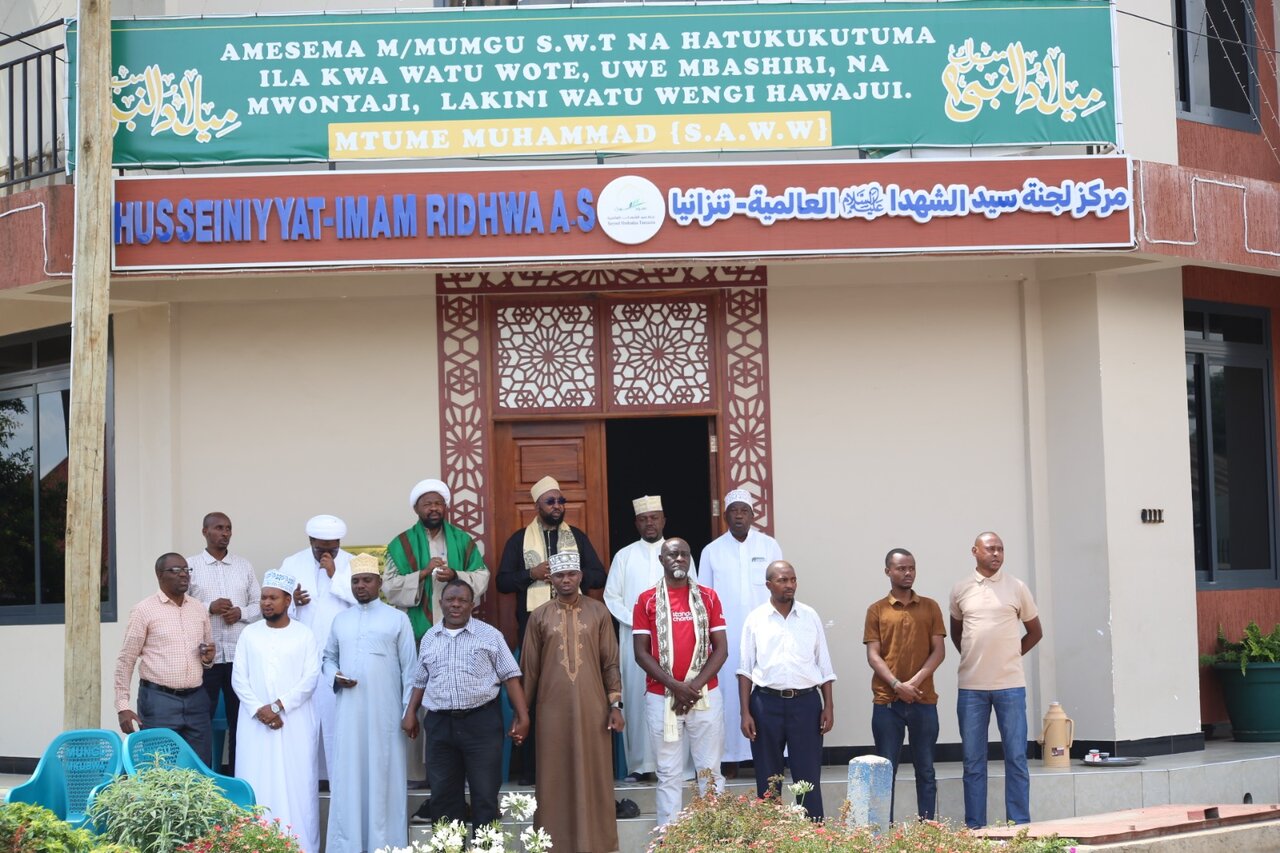 Sheikh Hemed Jalala Aimarisha Umoja wa Mashia Kupitia Ziara ya Kihistoria Jijini Arusha +Picha