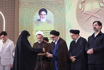 گزارش تصویری | آیین اختتامیه چهل‌وهشتمین دوره مسابقات معارفی قرآن کریم در قم