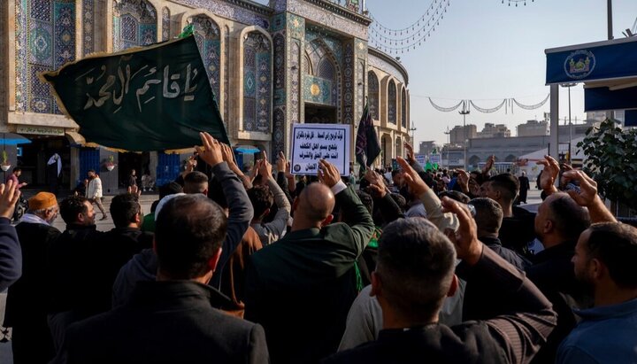 تقرير مصور/ موكب اهالي النجف يحيي ذكرى وفاة السيدة ام البنين (ع) في الصحن الحسيني