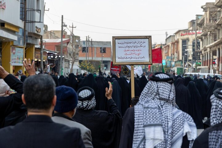 تقرير مصور/ مشاركة واسعة بتشييع رمزي لنعش السيدة أم البنين (عليها السلام) في كربلاء