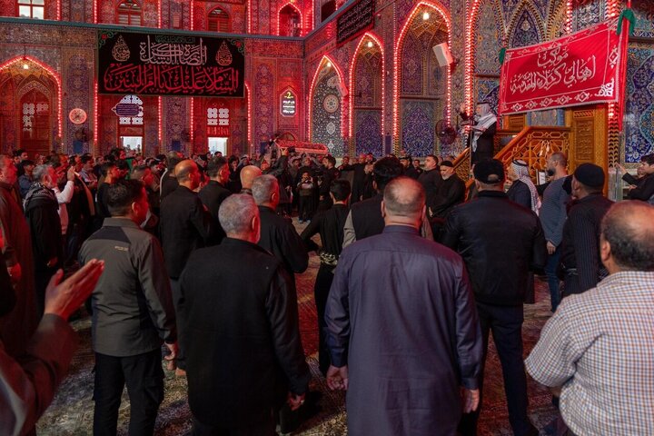 تقرير مصور/ مشاركة واسعة بتشييع رمزي لنعش السيدة أم البنين (عليها السلام) في كربلاء