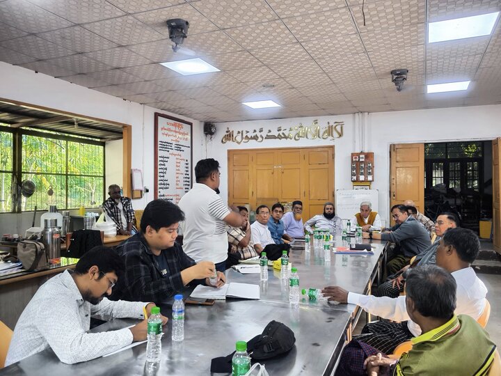 မန္တလေးမြို့ အေးရိပ်ငြိမ် မွတ်စ်လင်မ် ကဘရ်စတန် ဥယျာဉ်တော် အုပ်ချုပ်မှုကော်မတီ၏ ၁၉ ကြိမ်မြောက် အစည်း အဝေး။ ။ Photos