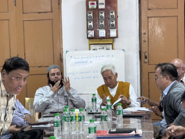 မန္တလေးမြို့ အေးရိပ်ငြိမ် မွတ်စ်လင်မ် ကဘရ်စတန် ဥယျာဉ်တော် အုပ်ချုပ်မှုကော်မတီ၏ ၁၉ ကြိမ်မြောက် အစည်း အဝေး။ ။ Photos