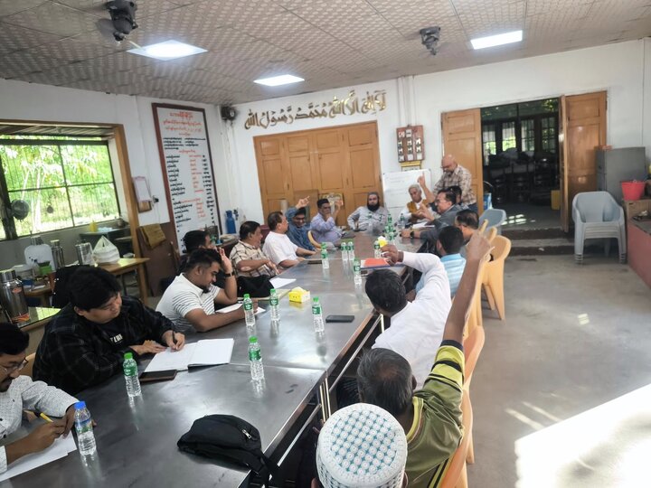 မန္တလေးမြို့ အေးရိပ်ငြိမ် မွတ်စ်လင်မ် ကဘရ်စတန် ဥယျာဉ်တော် အုပ်ချုပ်မှုကော်မတီ၏ ၁၉ ကြိမ်မြောက် အစည်း အဝေး။ ။ Photos