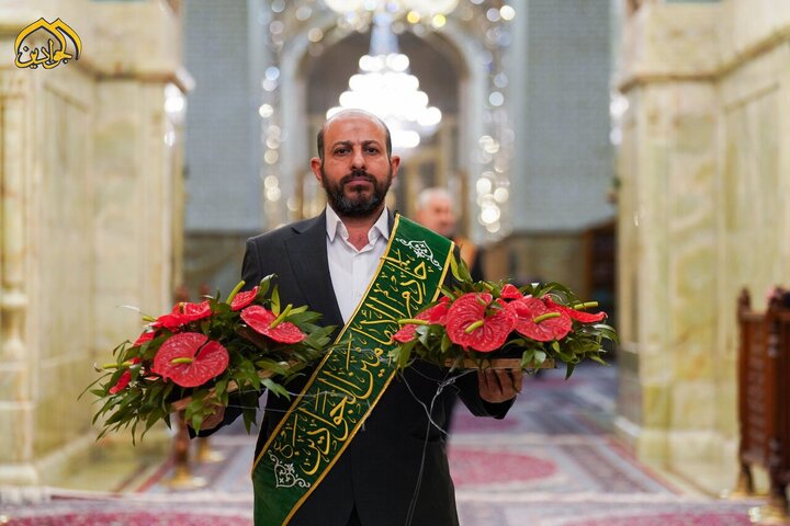 Informe fotográfico | El Santuario Sagrado de los Imames al-Yawadain se adorna con flores por la próxima natividad de la santísima dama Fátima al-Zahra (la paz sea con ella)