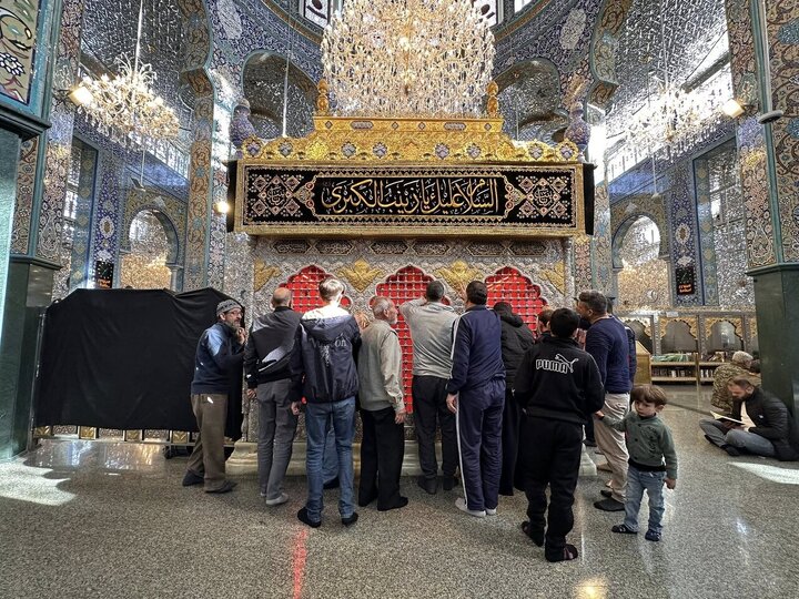 Informe fotográfico | El Santuario de Lady Zainab abarrotado de peregrinos el pasado viernes