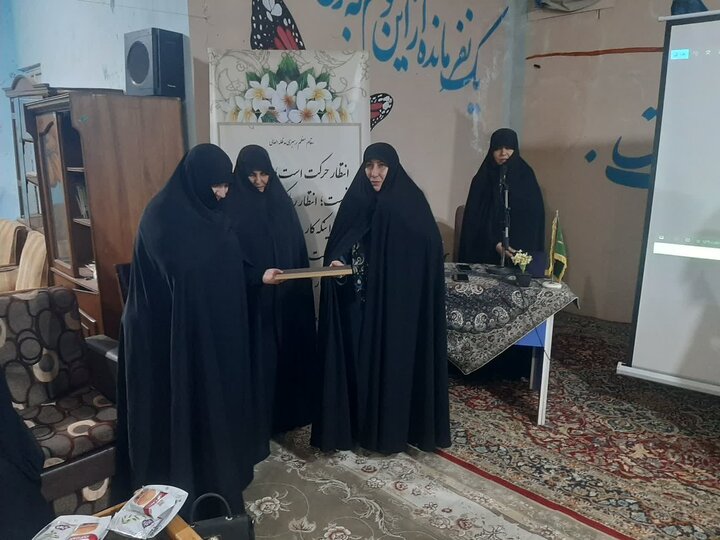 تاکید بر نقش محوری زن در عصر غیبت/ حضور فعال بانوان در جامعه مهدوی، اهمیتی انکارناپذیر است