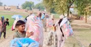 Photos: 4,000 Flood-Hit Families in Pakistan Receive Warm Blankets Under Shia Cleric’s Supervision