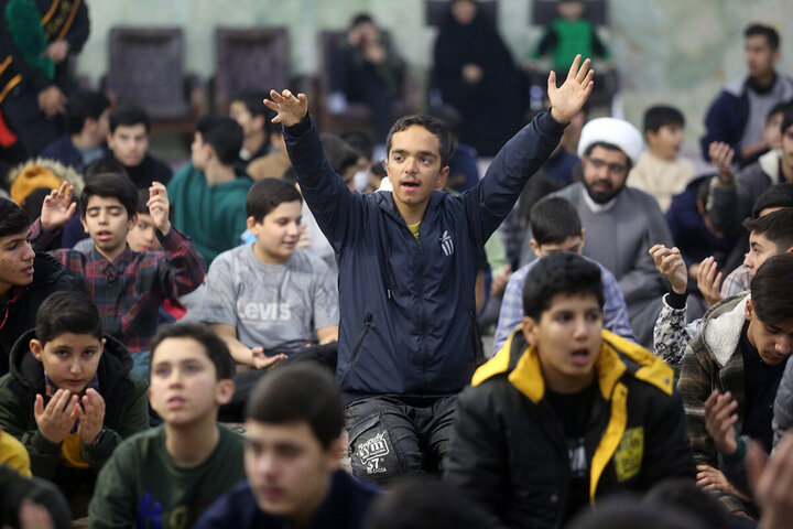 تقرير مصور/ مراسم عزاء الشباب الفاطميين بذكرى السيدة أم البنين (ع) بمدينة قم