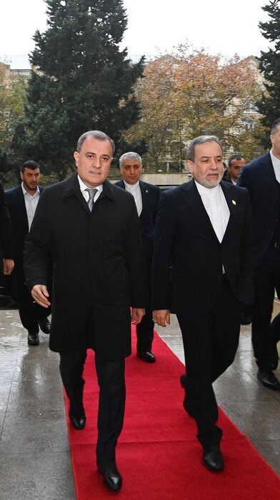 Seyyid Abbas Əraqçi Azərbaycan xarici işlər naziri ilə görüşüb