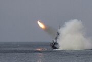 Irã utiliza mísseis de longo alcance em manobras navais