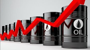 Faiz İndirim Beklentileri ve Jeopolitik Gerilimler Petrol Fiyatlarını Zirveye Taşıdı