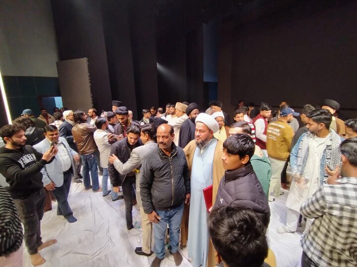 تقرير مصور/ إقامة مؤتمر تحت عنوان “يوم الحسين (عليه السلام)” في مدينة كَانبور الهندية