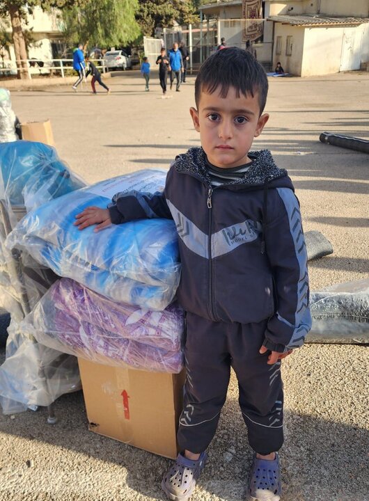 تقرير مصور/ مشاهد من إغاثة العتبة الحسينية المقدسة للعوائل السورية النازحة الى لبنان