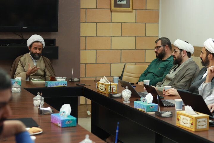 در منطق امام(ره)، جامعه‌سازی بدون خودسازی مردود است/ امام خمینی(ره) امتدادی‌ترین ذهن دوران معاصر را داشت