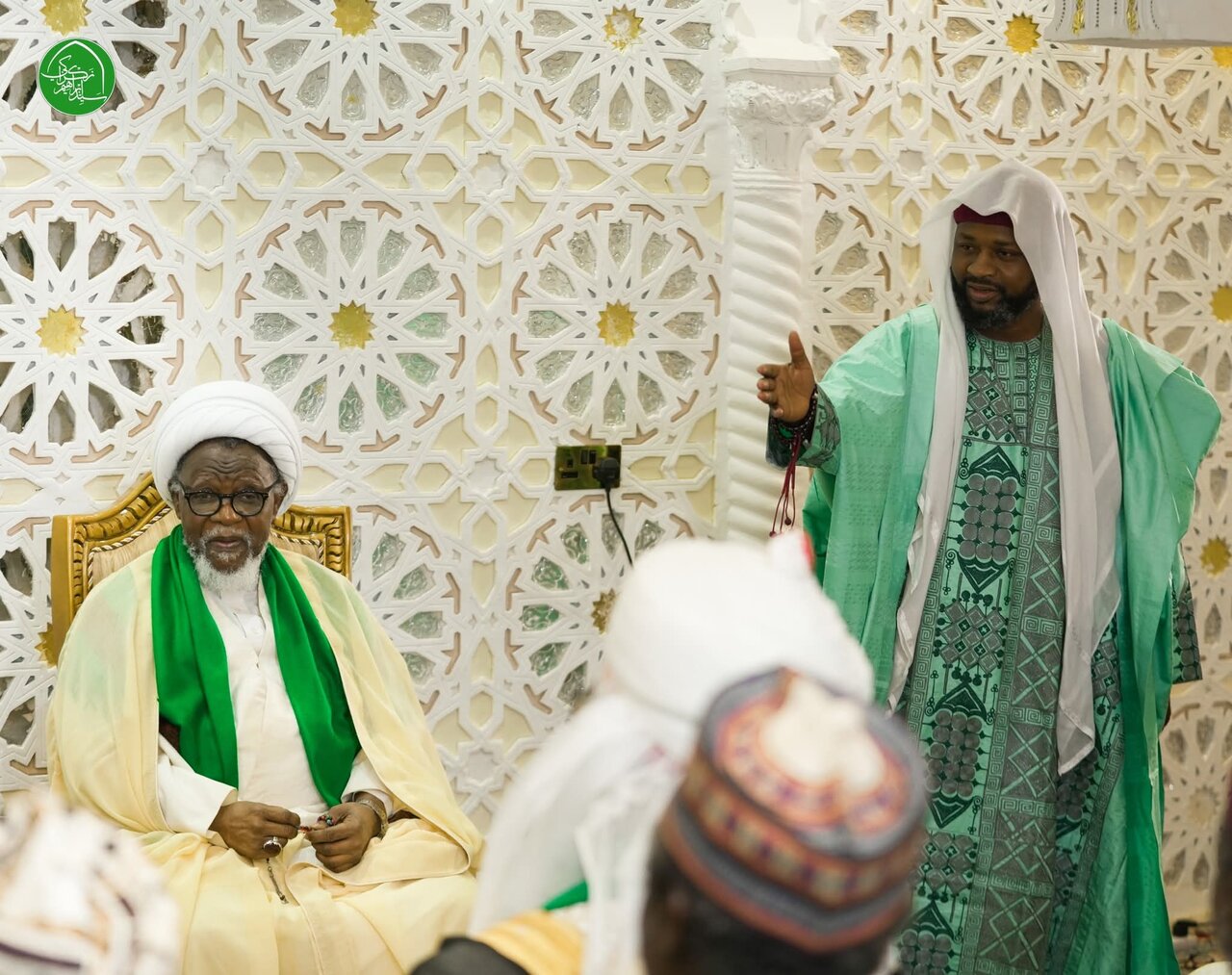 Wafalme wa Sharifai wa Kaskazini mwa Nigeria Wamtembelea Kiongozi wa Shia Sheikh Ibrahim Zakzaky (H) Huko Abuja