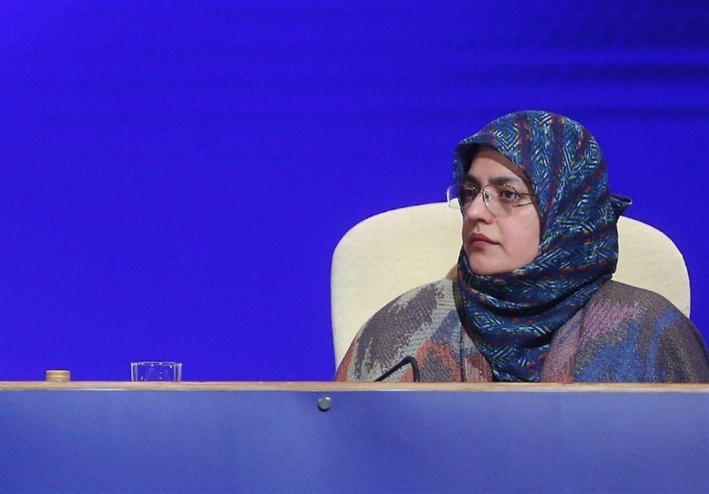 Parêzerê Pakistanî: Ayetullah Xamineyî roleke taybet di parastina (bidestxistina )mafên mirovan û mafên jinan û kêmneteweyan de heye.