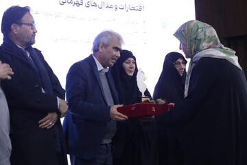 گزارش تصویری | برگزاری همایش «شکوه ریحانه» جهت بزرگداشت بانوان برتر مهاجر افغانستانی در مشهد