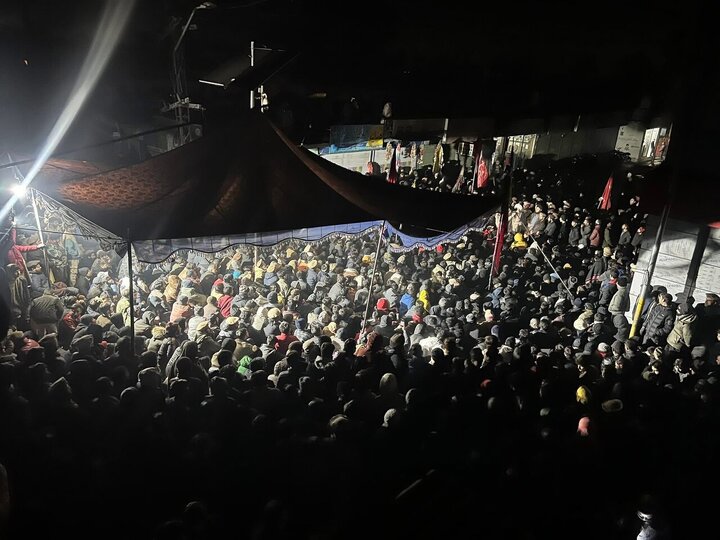 تقرير مصور/ مظاهرات سلمية حاشدة تطالب بالإفراج عن الشباب الشيعة في غلغت-بلتستان الباكستانية