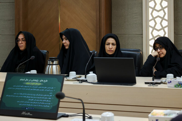 Photos: Unveiling of 21 research projects at Razavi library and museum