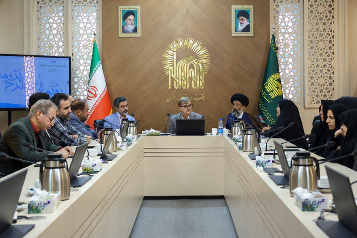 Photos: Unveiling of 21 research projects at Razavi library and museum