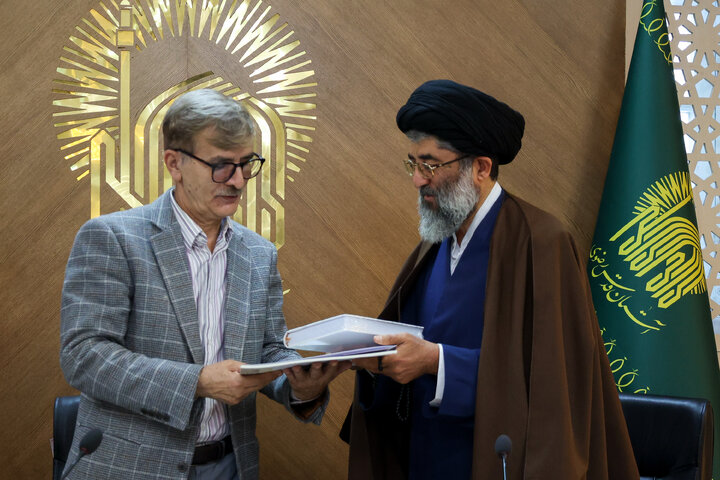 Photos: Unveiling of 21 research projects at Razavi library and museum