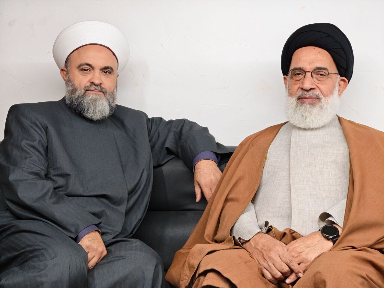 الشيخ حبلي أثناء استقباله السيّد الموسوي يؤكد على قضية فلسطين والوحدة الإسلامية