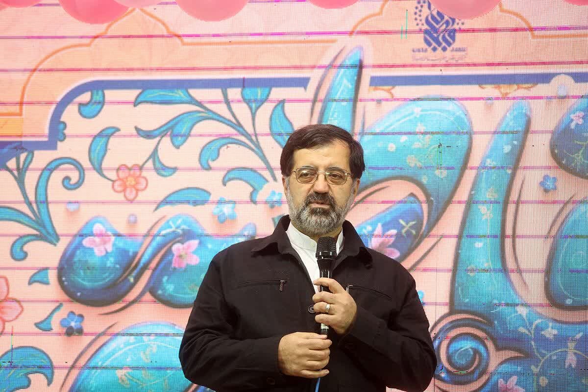 جشن ازدواج ۷۳۰ زوج دانشجو در حرم مطهر بانوی کرامت + عکس