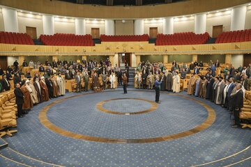 تبیین نقش تاریخی و رسالت جهانی ذریه پیامبر(ص) و تأکید بر وحدت امت اسلامی