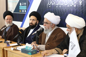 «حکمرانی دینی یک اصل اولی در اسلام است»؛ لزوم نهادینه کردن نگاه امام خمینی(ره) در تحقق حکومت اسلامی