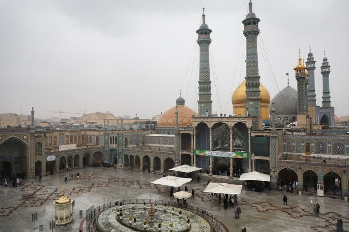 Photos: Beautiful Atmosphere of Divine Rainfall at Hazrat Masoumeh Shrine