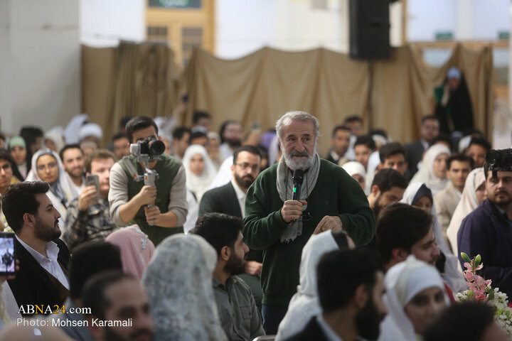 تقرير مصور/ مراسم احتفال زواج جماعي لطلبة الجامعات في حرم السيدة المعصومة (ع) بمناسبة ولادة السيدة الزهرا (ع)