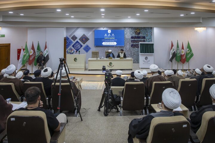 تقرير مصور/ إقامة ندوة علمية بمناسبة اليوم العالمي للغة العربية في النجف الأشرف