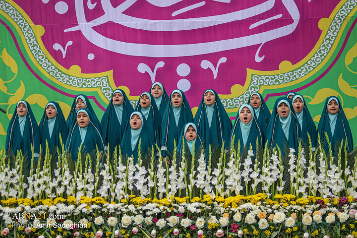 Hz. Zehra'nın (s.a) Kutlu Doğum Yıldönümü Münasebetiyle Şahçerağ Hareminde Kadınların Görkemli Toplantısı