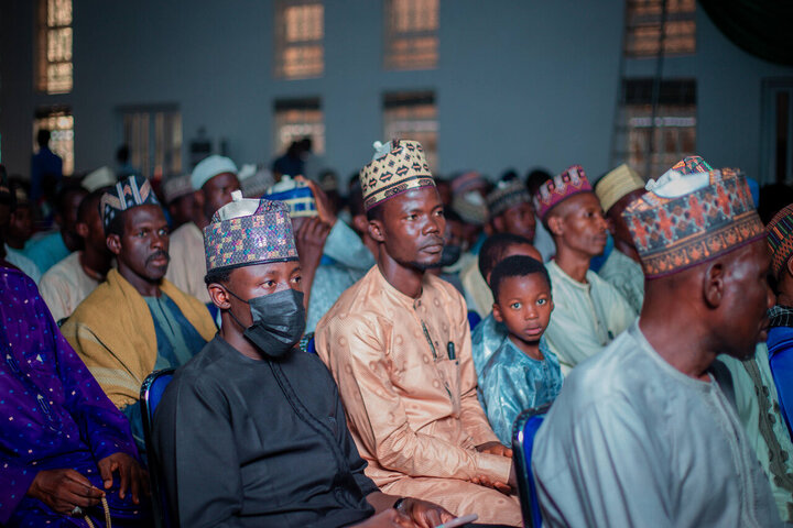 تقرير مصور/ شيعة نيجيريا يحتفلون بمناسبة ولادة السيدة الطاهرة "فاطمة الزهراء" (ع) بالعاصمة "أبوجا"