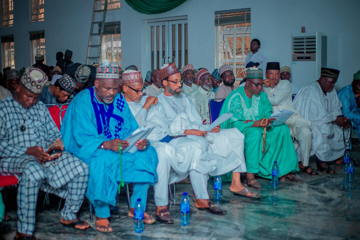 تقرير مصور/ شيعة نيجيريا يحتفلون بمناسبة ولادة السيدة الطاهرة "فاطمة الزهراء" (ع) بالعاصمة "أبوجا"